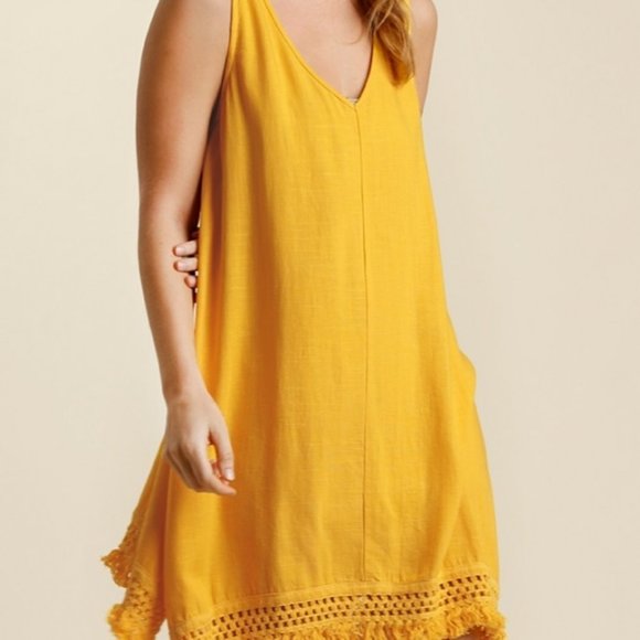 Umgee Mango Sleeveless Crochet Detail Frayed Dress - Picture 3 of 4